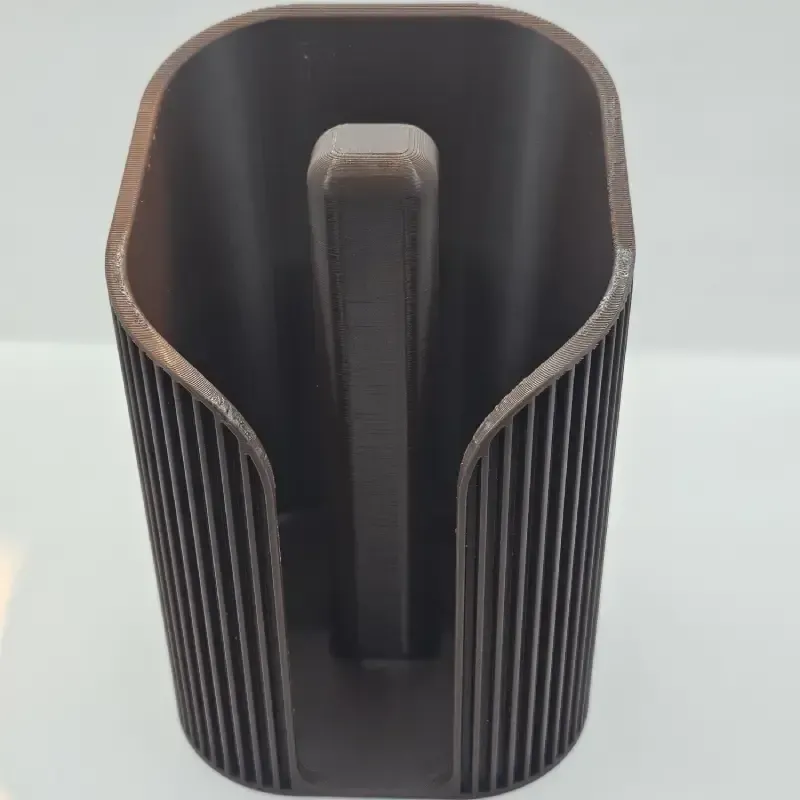 Køkkenrulle Holder i PLA – Moderne Ribbet Design | TM3DPRINT I/S