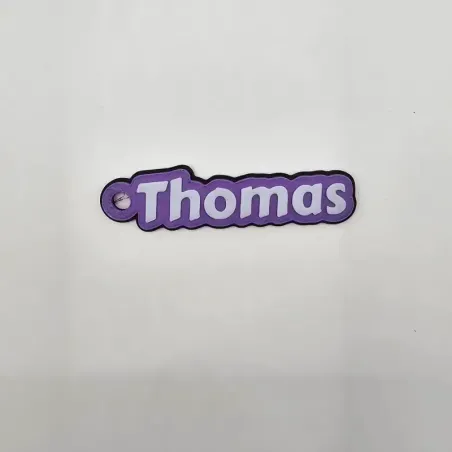 Design din egen personlige 3D-printede navnenøglering hos TM3DPRINT I/S. Vælg selv navn, tekst og farvekombinationer.